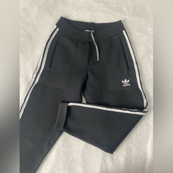 Adidas textured joggers - Picture 7 of 7